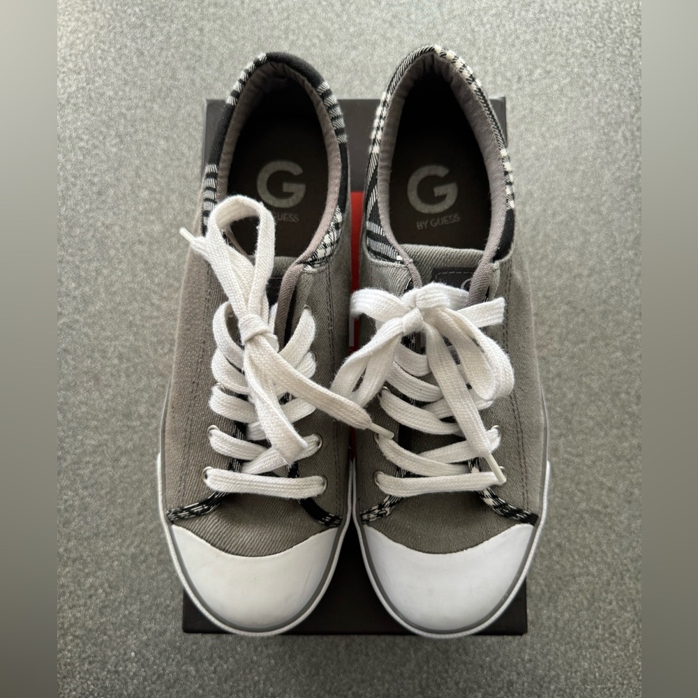 G by Guess Canvas Shoes Size 8.5